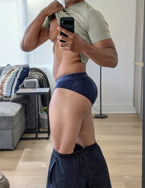 Dirty mirror, dirty mind