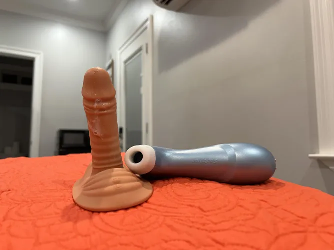 [Beisar: Strapless Grinder] and [Satisfyer: Pro 2] aftermath… *chef’s kiss*