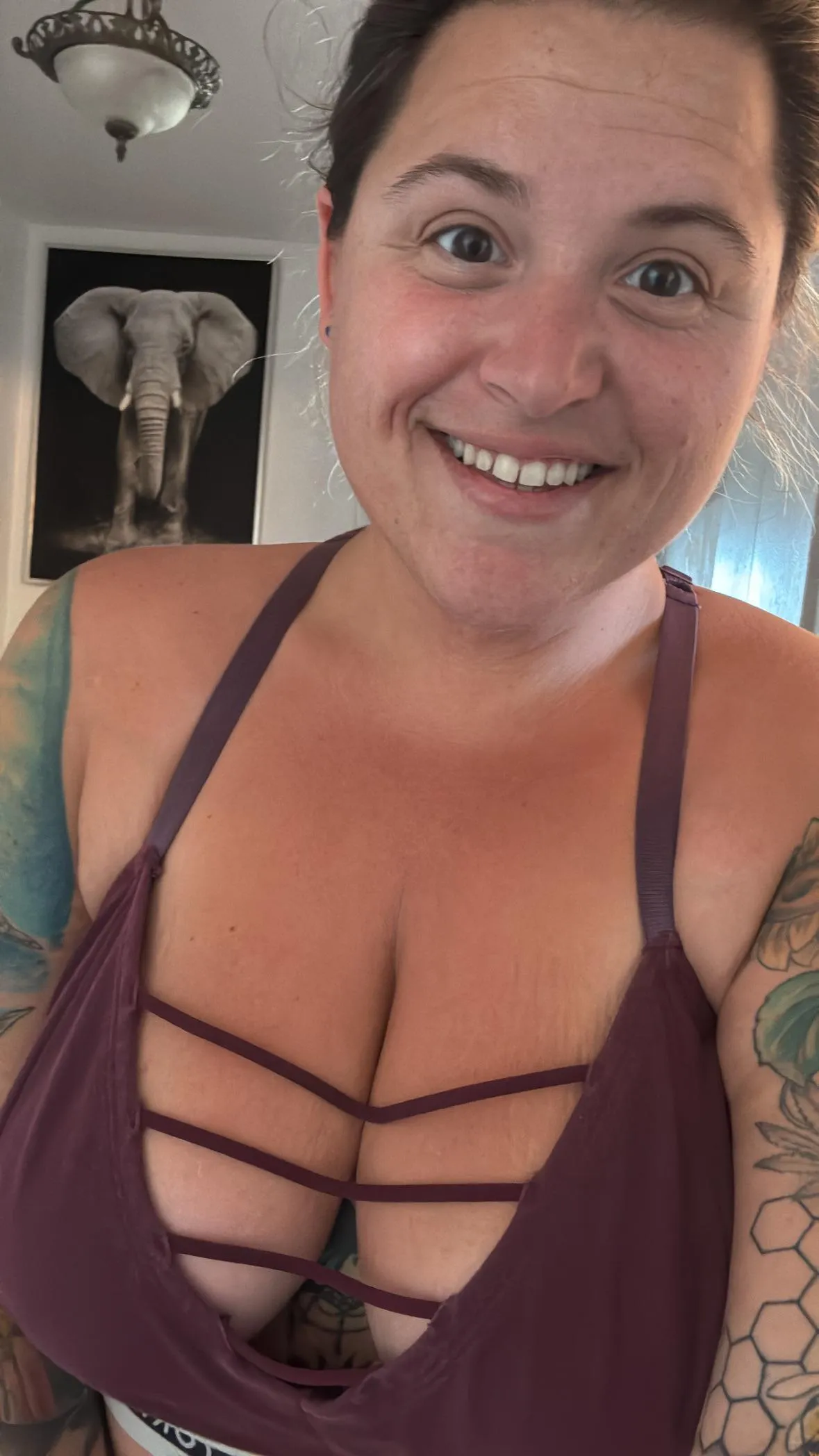 420  friendly bbw milf with a flirtatious soul happy Friday!!