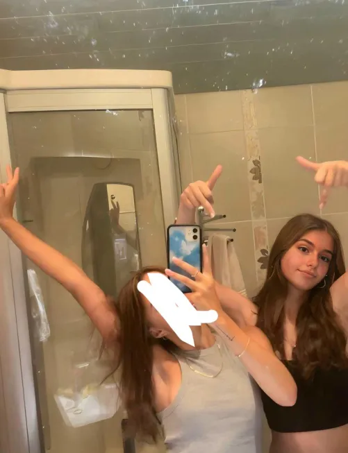 Do men still eat pussy?