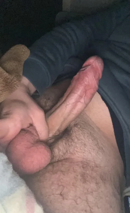 Do you wanna give me a handjob?(only girls)hmu