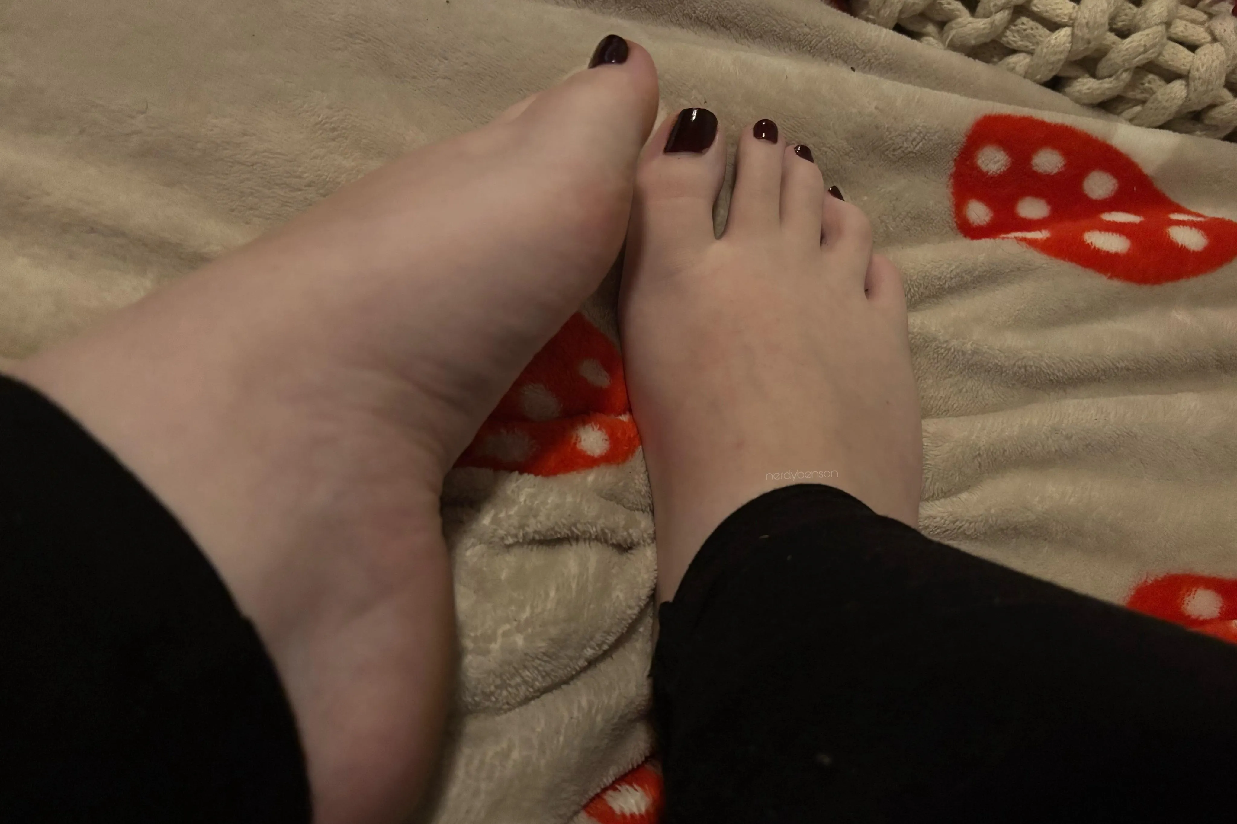 My feet need to be rubbed by someone who knows what they're doing