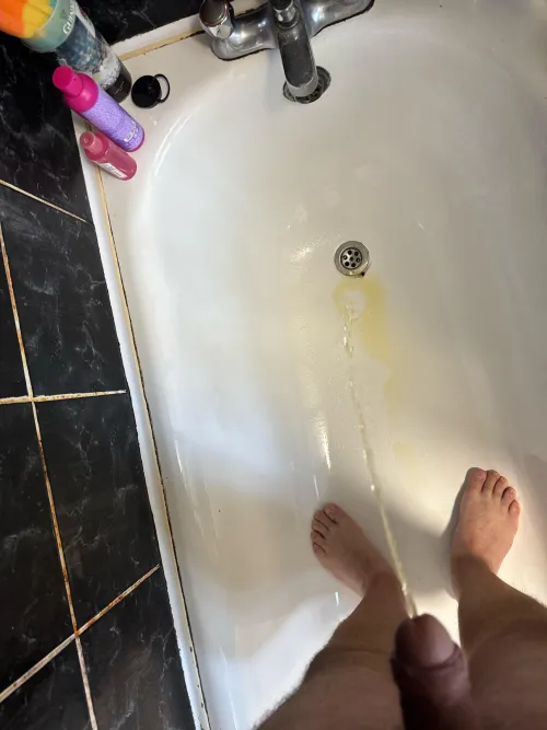 Saturday morning pissing in the shower