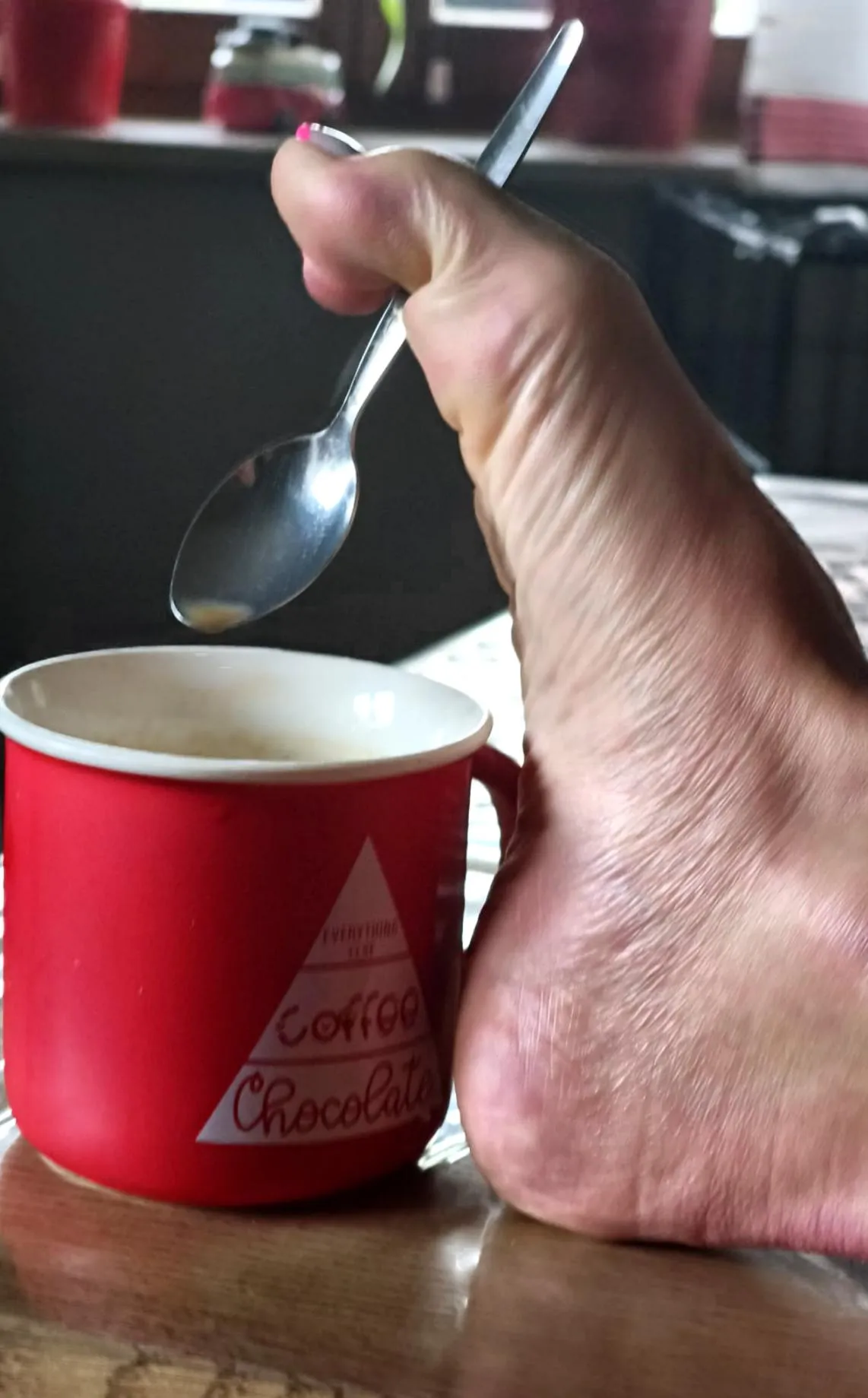 Well, who would like to be the spoon handle now? Feetfinder