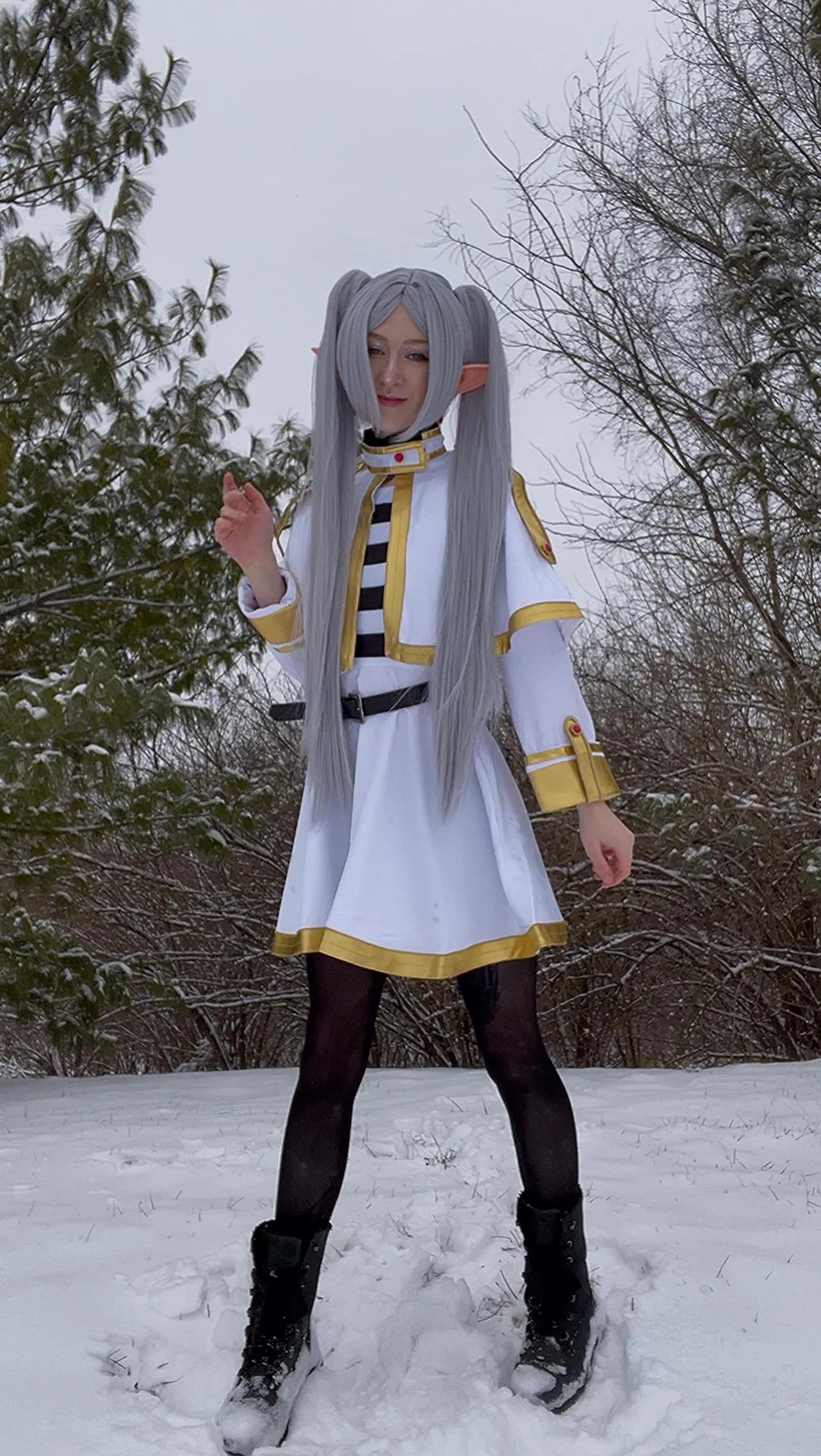 Cosplaying as Frieren