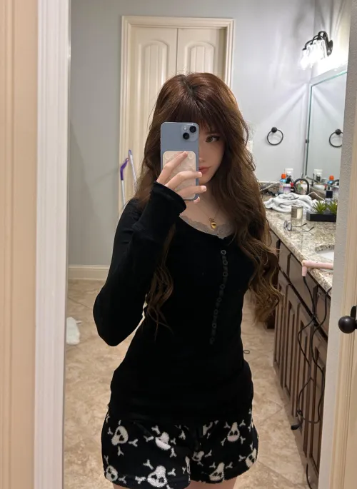 [F4F] I had been a pretty normal guy, until I woke up in a girls body. I had no idea what had happened, but I was so glad you came to help me... Little did I know, I was in the body of your best friends sister, and you purposefully put me in her body so 