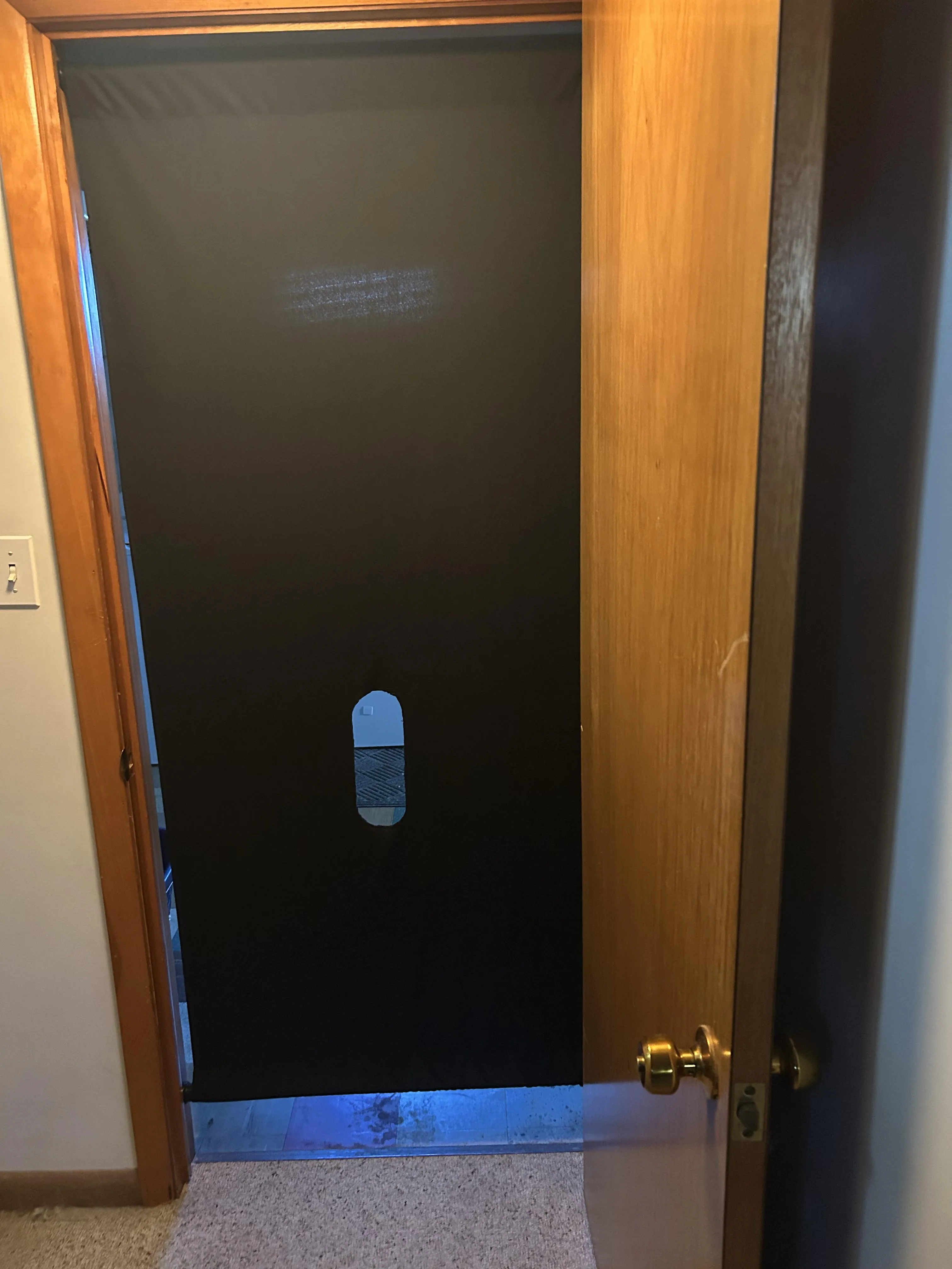 #Hanover, PA- Local Gloryhole available today for dick service. Stop in!