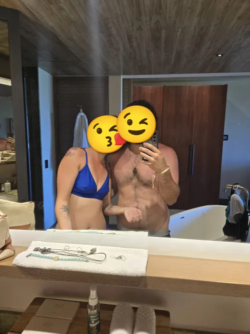 West denver Couple looking for couples
