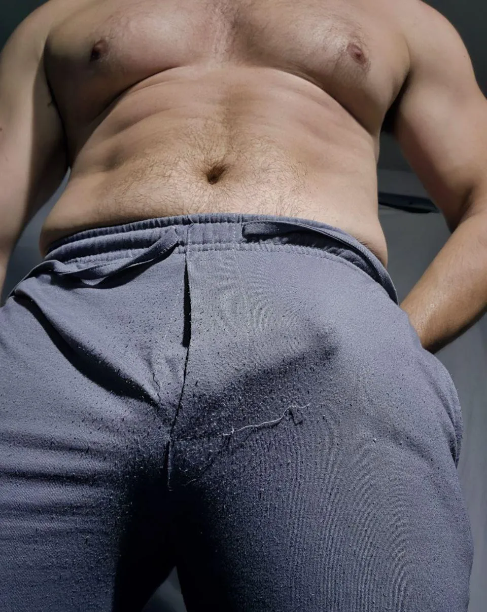 42][M] Grey Sweats Season is upon us.