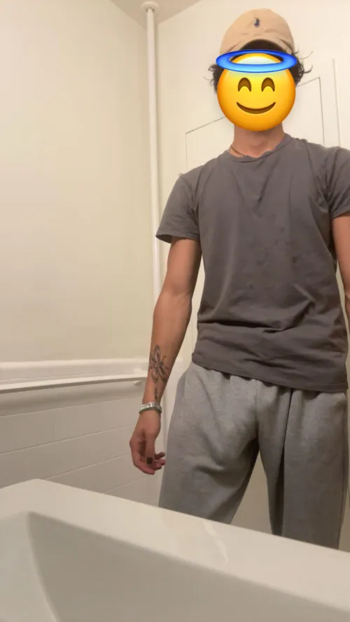 mustve forgotten underwear on my stroll oops