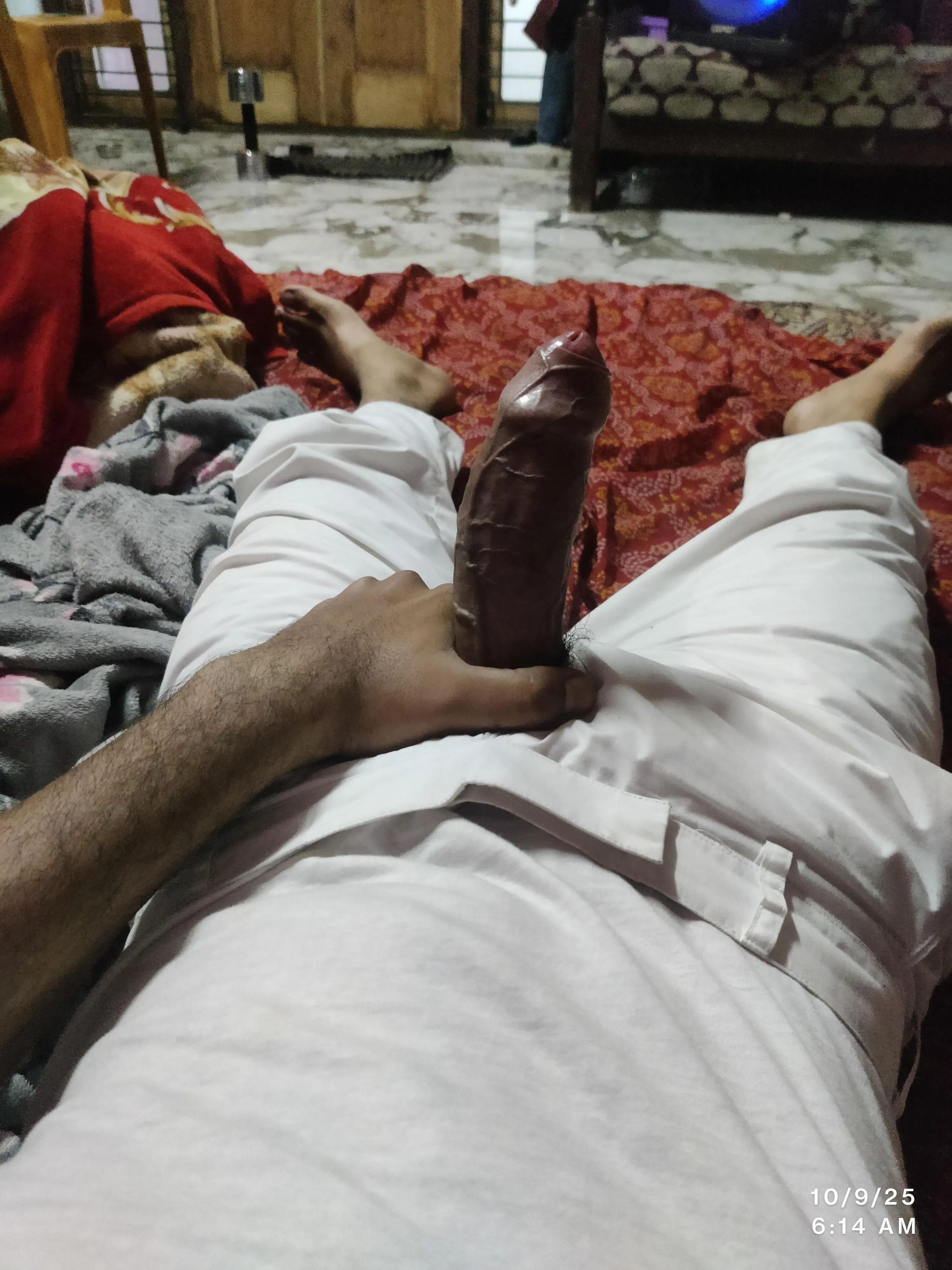 [M]24, looking for females around Hyderabad.