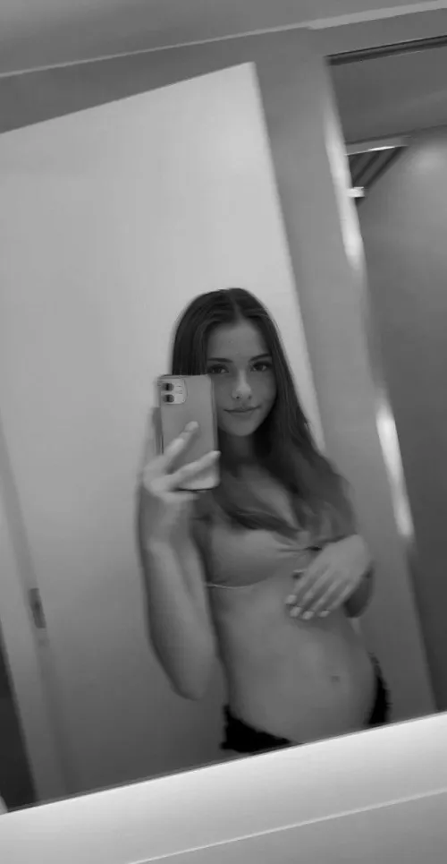 say hey if you’re ready to spoil me with attention.