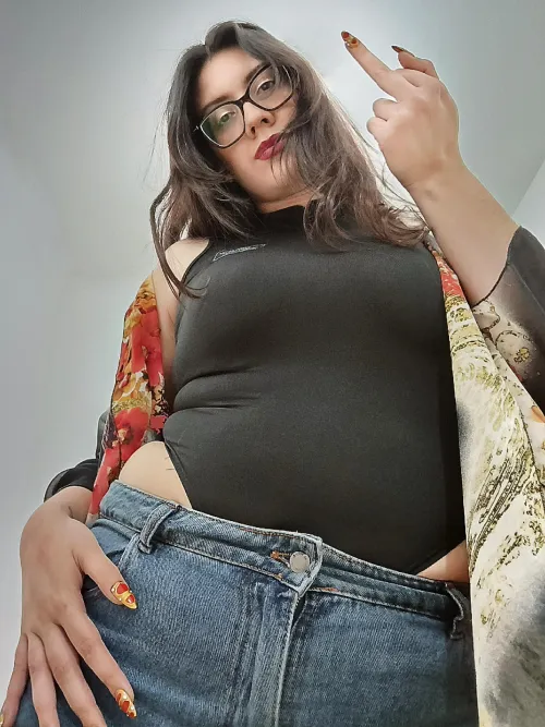 Your bossy mommy got her nails done for a party today