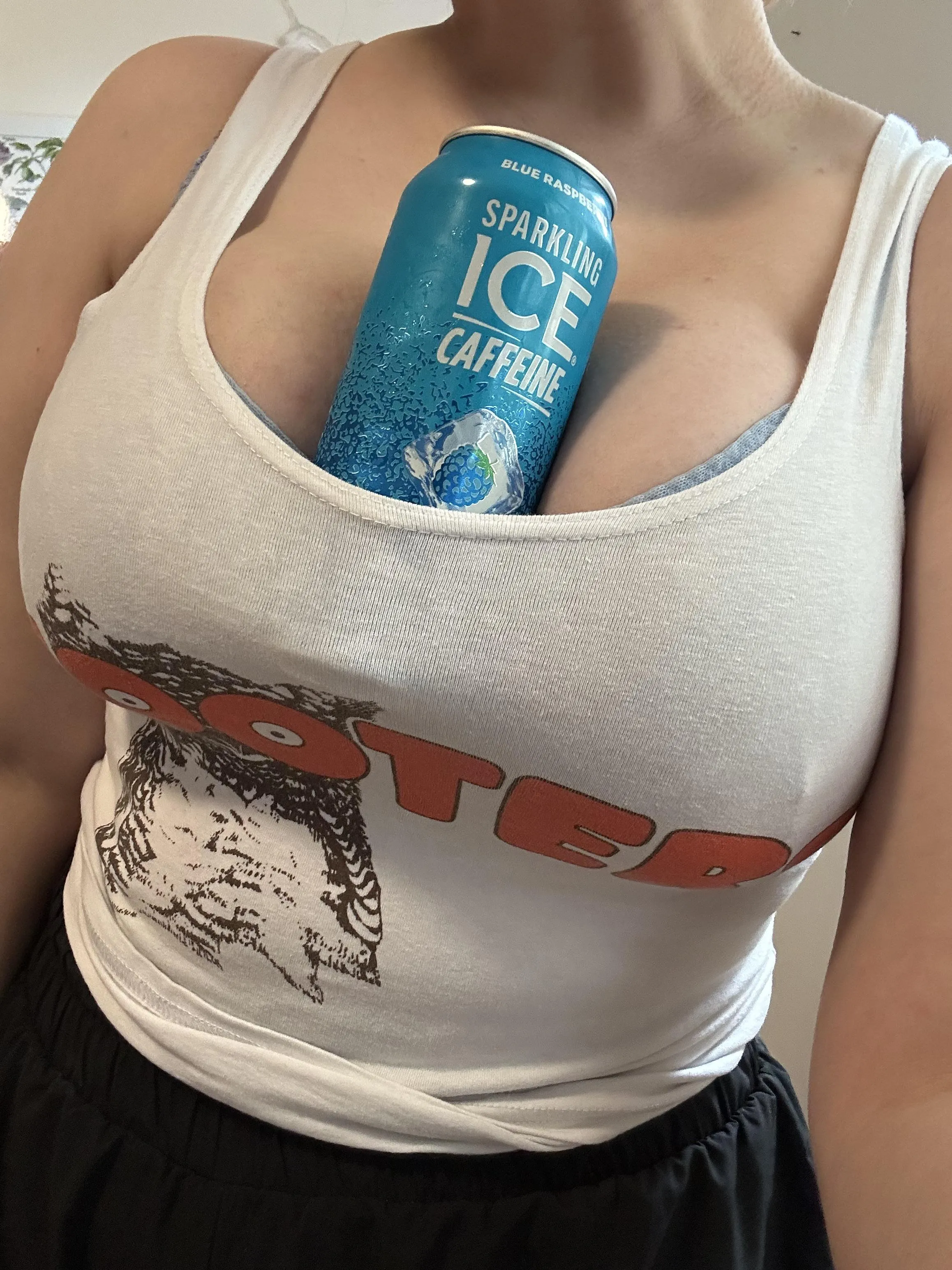 your waitress has to carry her own drink somewhere too…