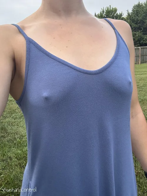 Braless season is year round for me 😉💙