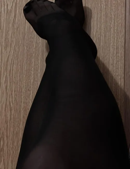 ceva iubitori de picioare? femboy (21)