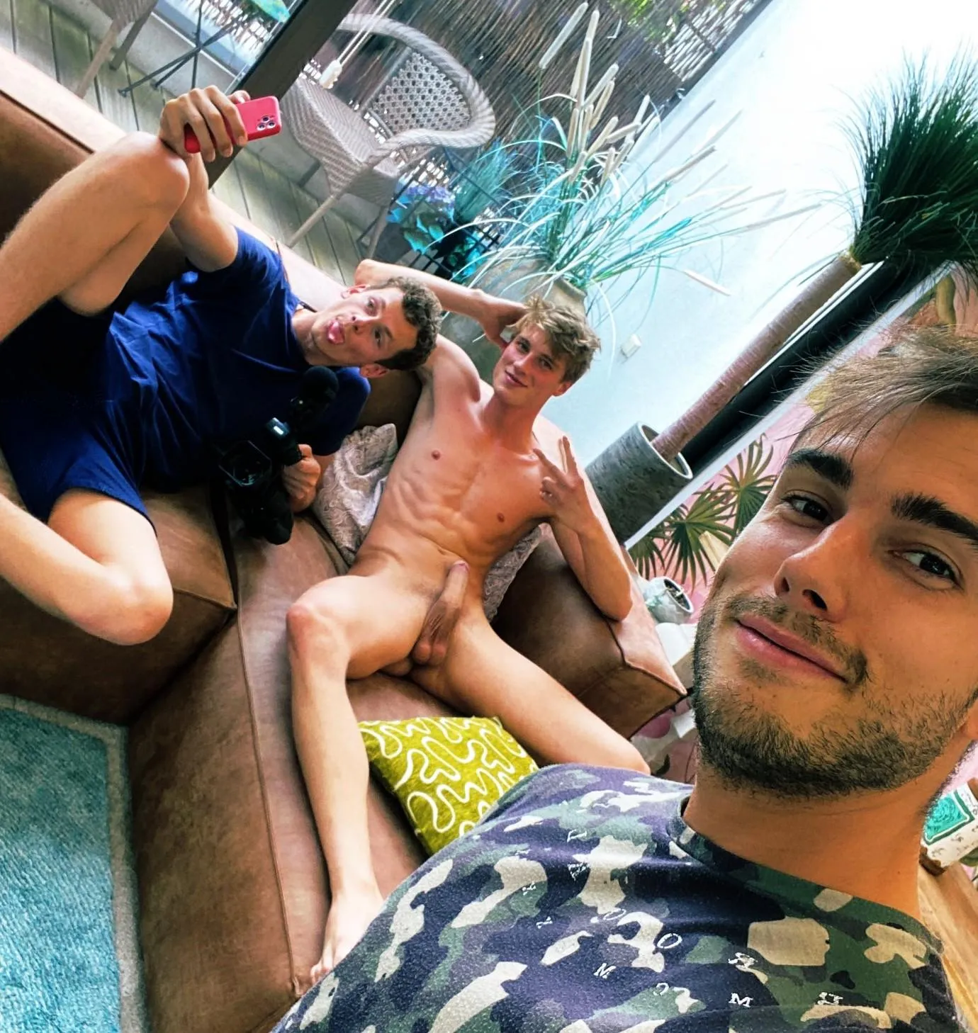 Chill Selfies w/ Erect NM