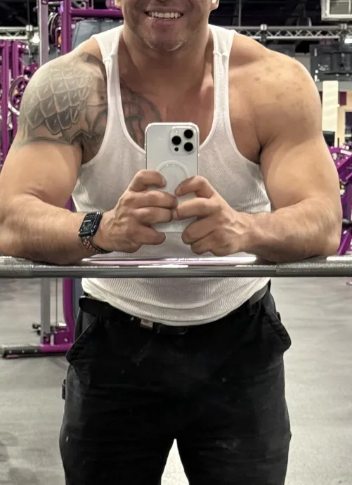 41 [M4F] #USA, Mn - Owner looking for a new slave to keep collared at home.