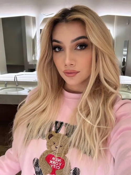 am i pretty for a trans girl?