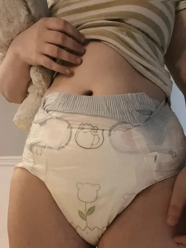 Can you get obsessed easily with a perfect mommy and become a diaper baby boy or a loyal submissive pulp or both Can you get obsessed easily with a perfect mommy and become a diaper baby boy or a loyal submissive pulp or both