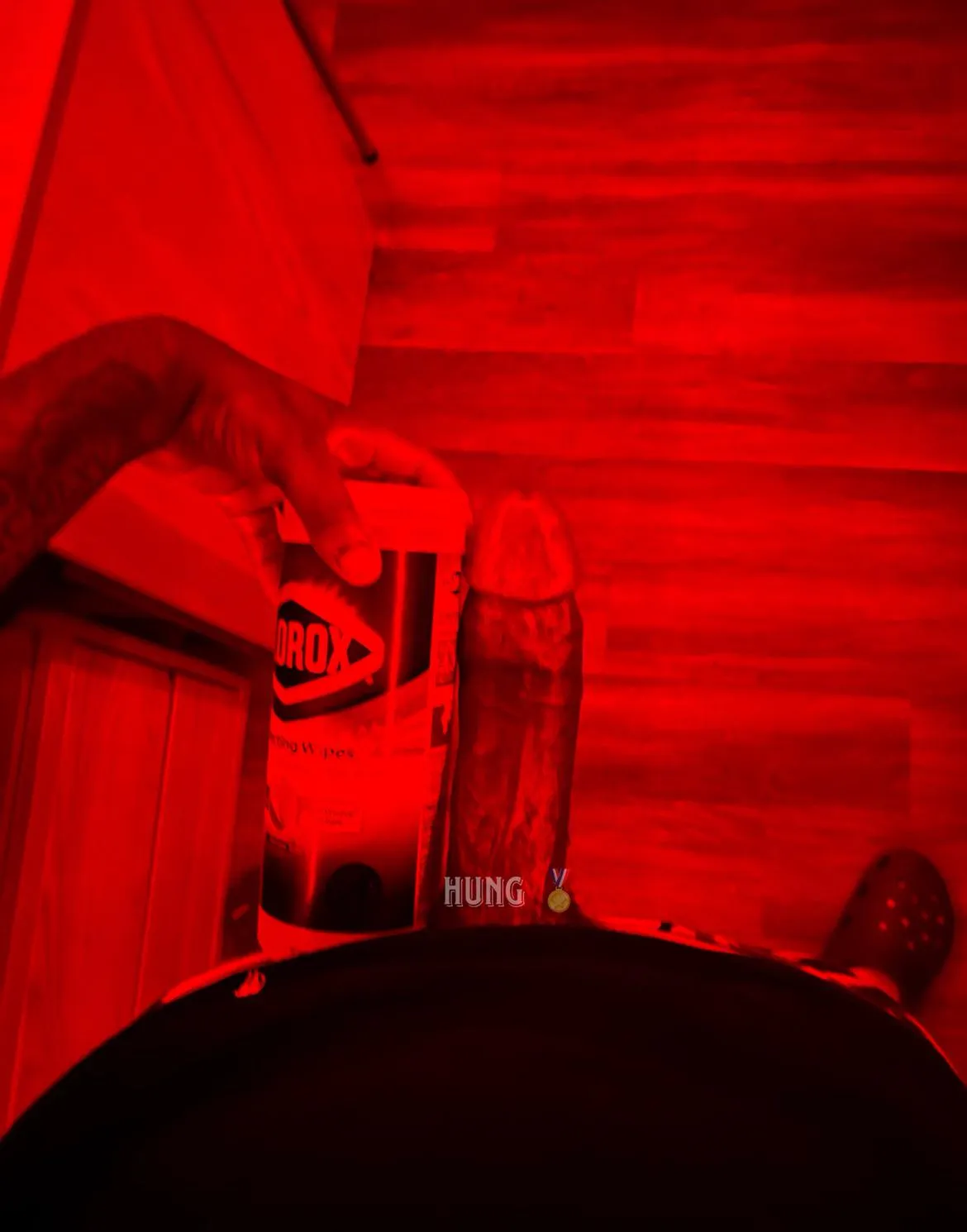 don’t you feel so small and pathetic compared to me? 😂