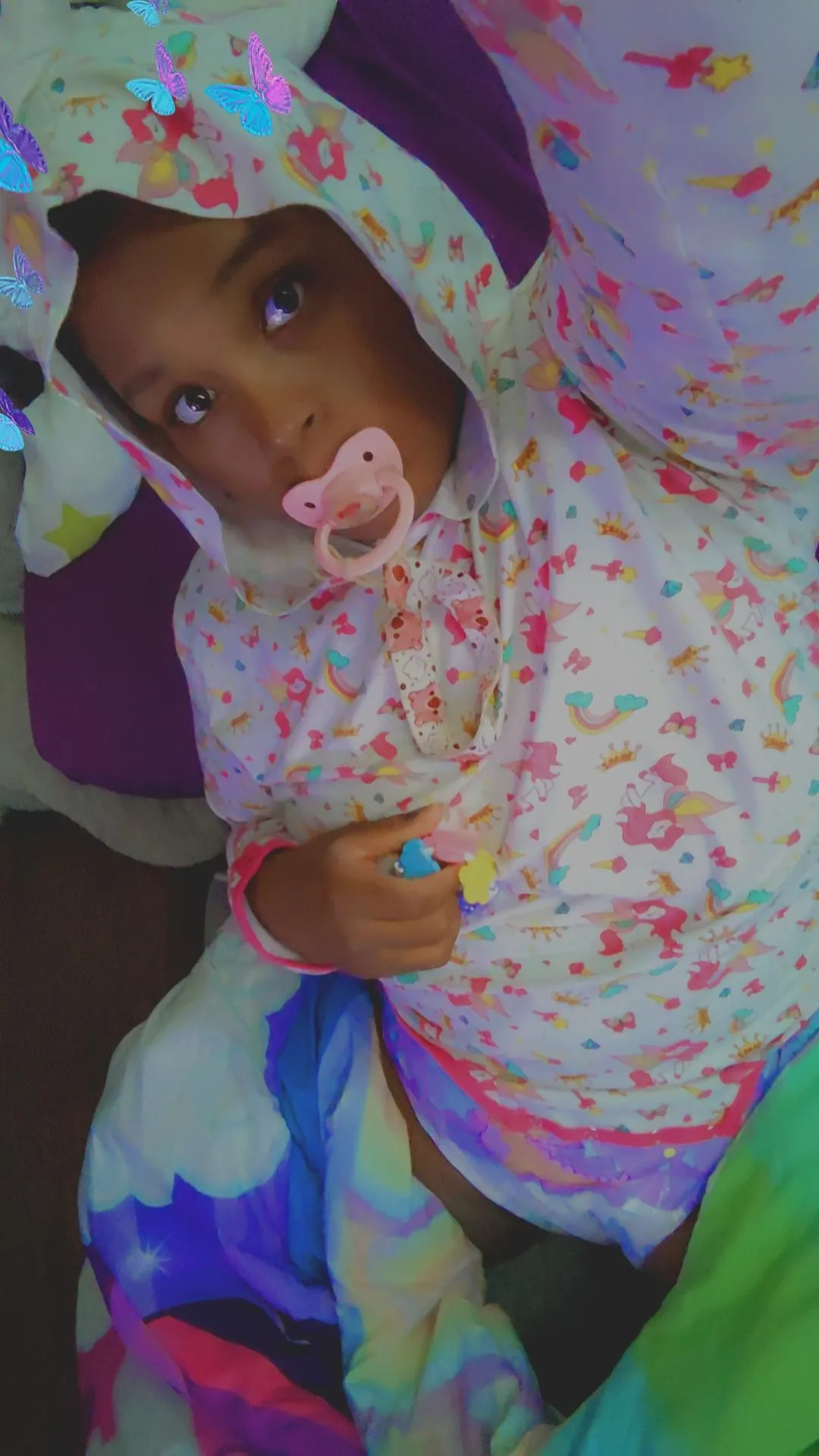 Happy Saturday everyone 🍼🧸🩷👀🍭 diapered dry and cozy