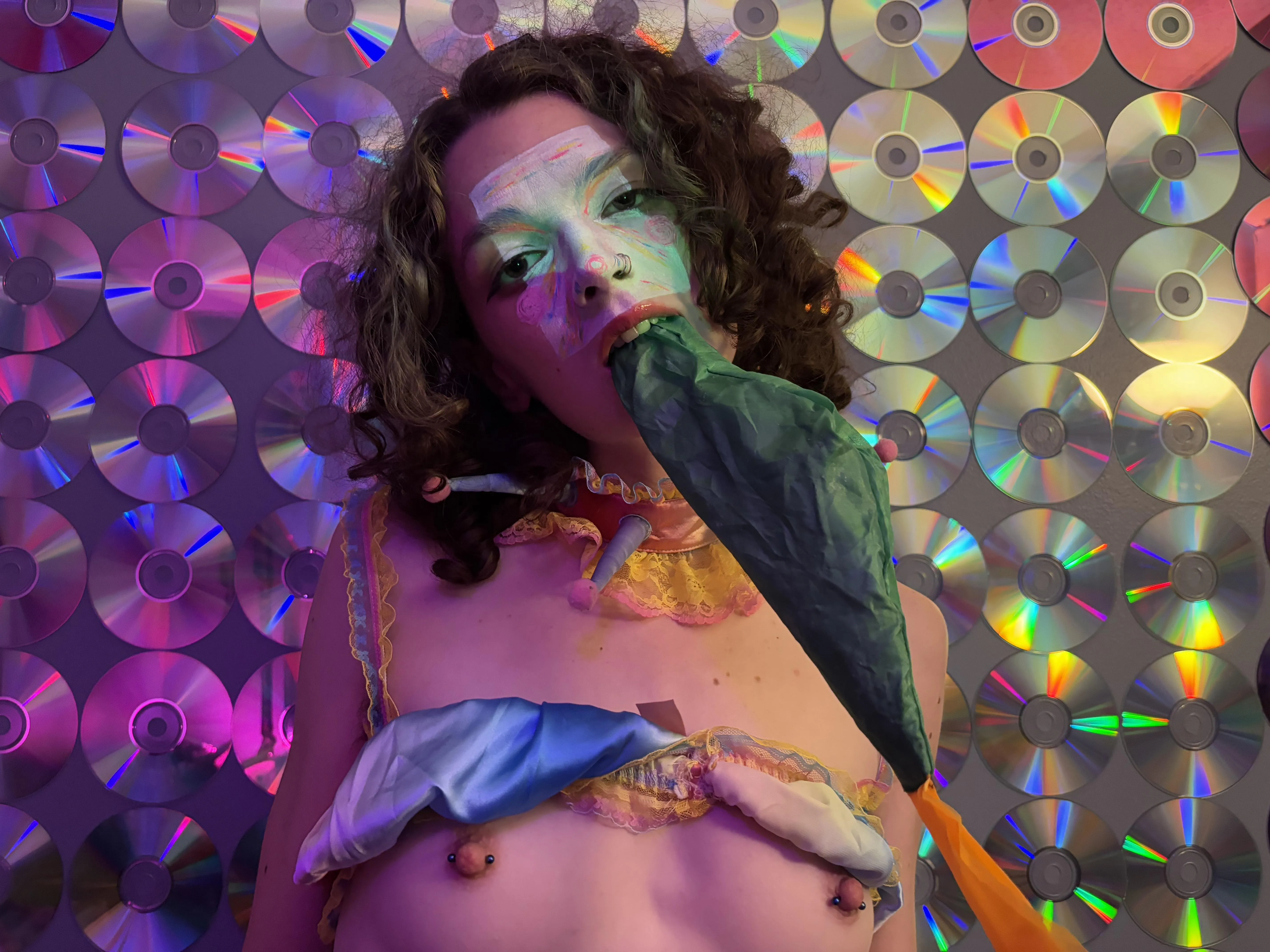 I stuffed my clussy with this scarf