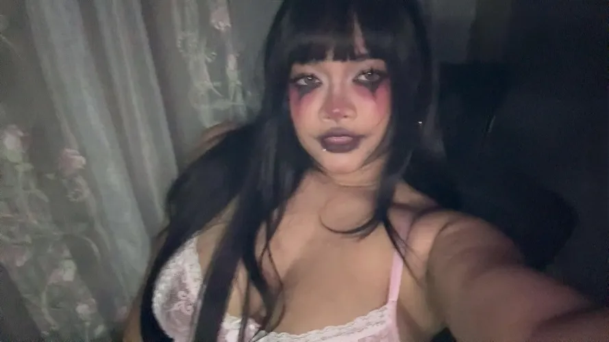 Maybe i do like clown make up