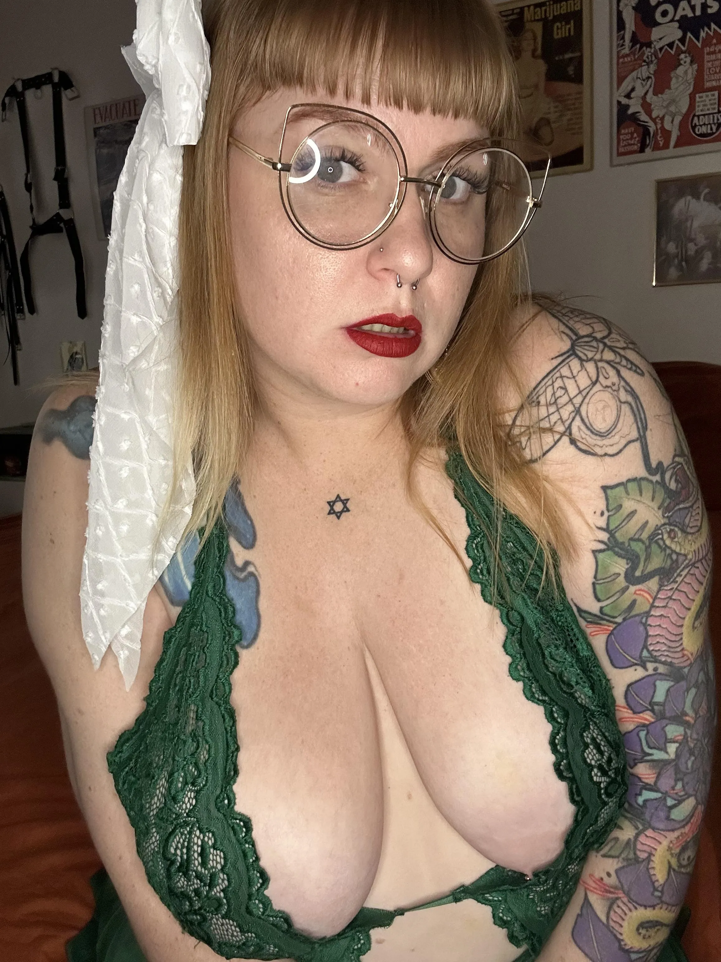 What is it about us Jewish girls ;)