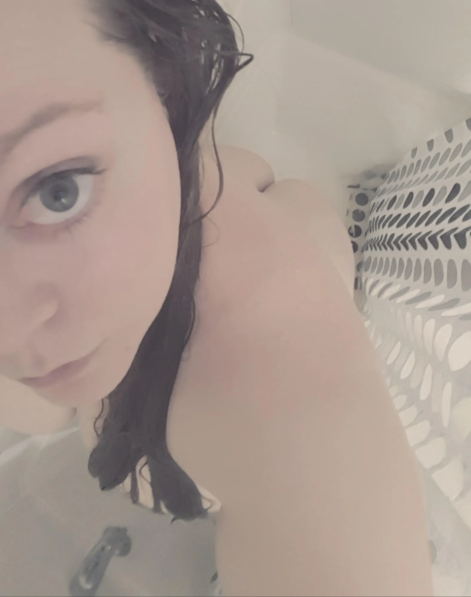 Hopefully everyone's week is going wonderfully naughty 😜