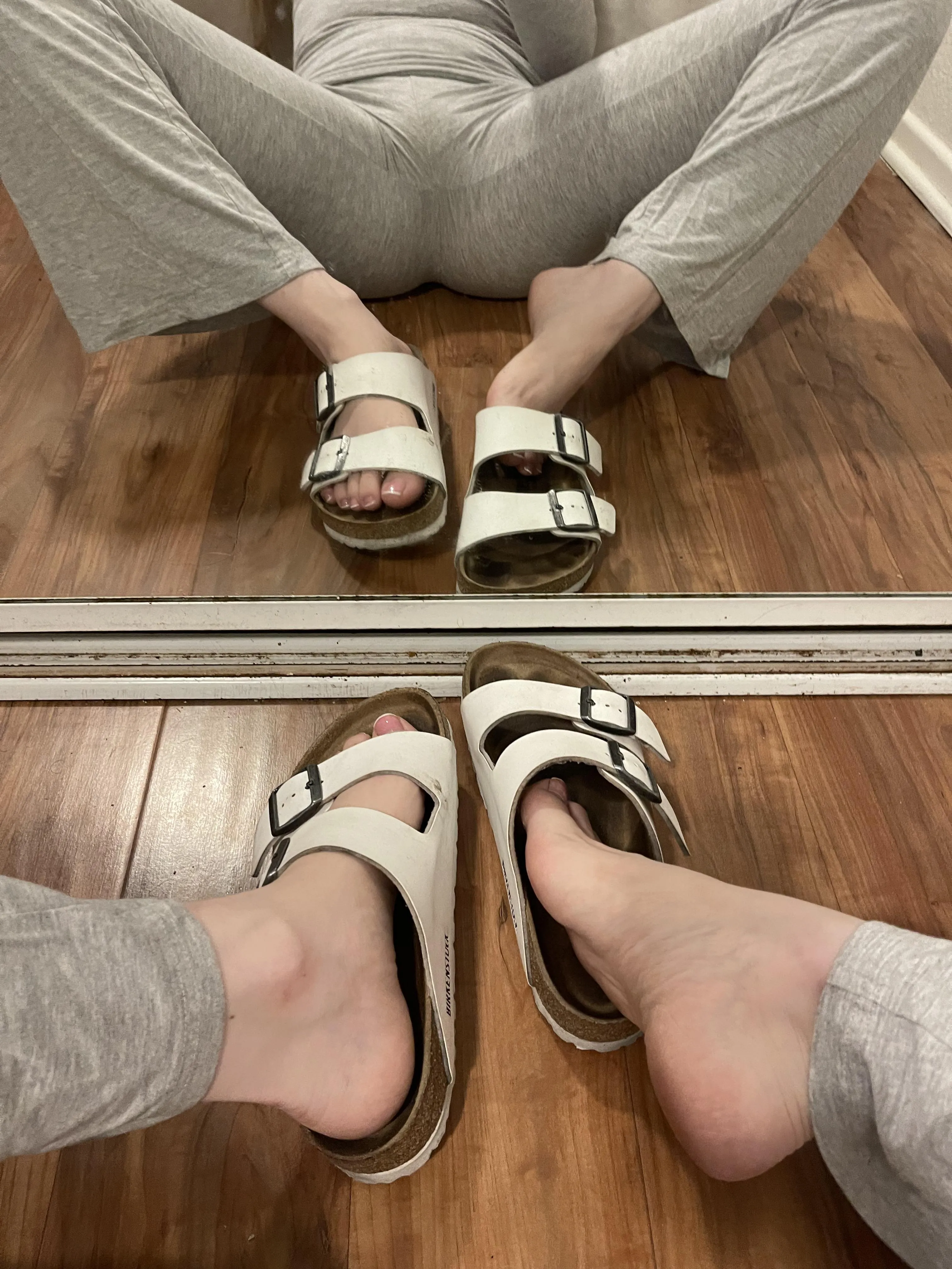 Anyone like Birk toe prints?🤍