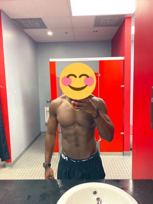 30M4F/FM Hung Bull on the strip 23rd - 27th. Looking for some fun my birthday.