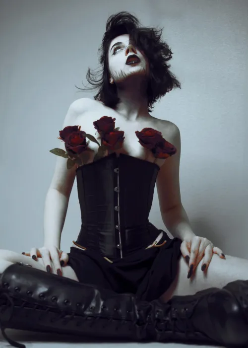 I'm here to show you the true beauty of darkness