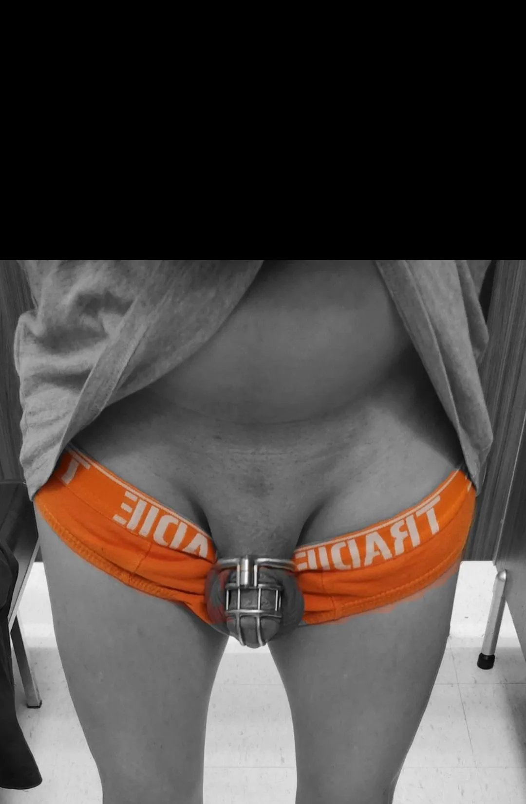 Not sure how I feel about public dressing room photos, but I do as I'm told.