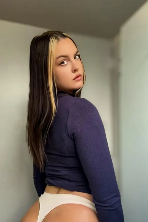 [uk] Selling - I see you looking! You can have them when I’ve finished in them 🍑💦💕