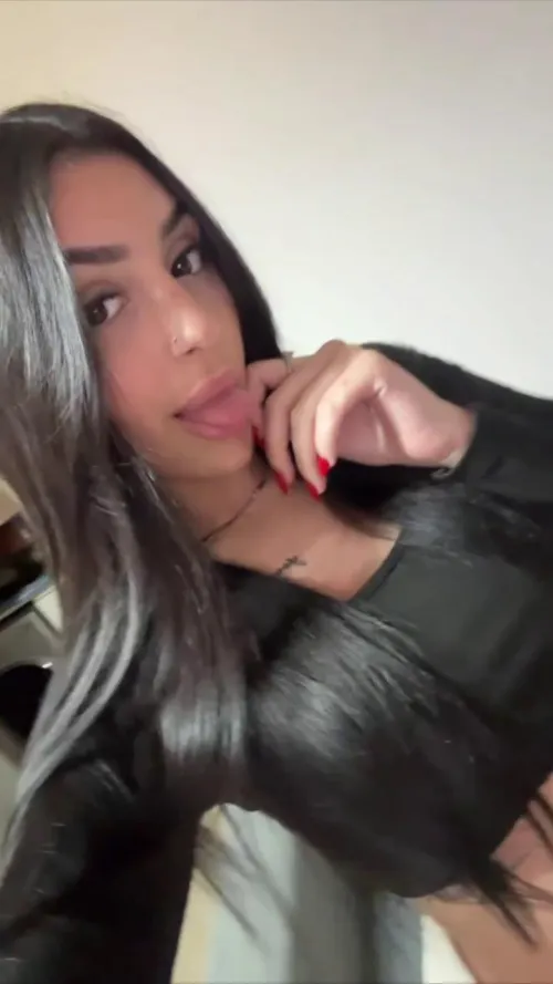 Free this weekend, whos down for some chill plans