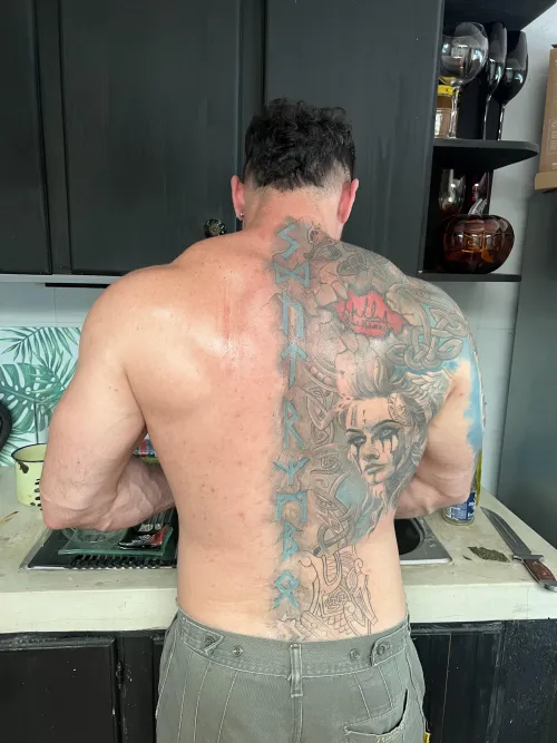 Would you like to scratch my back?