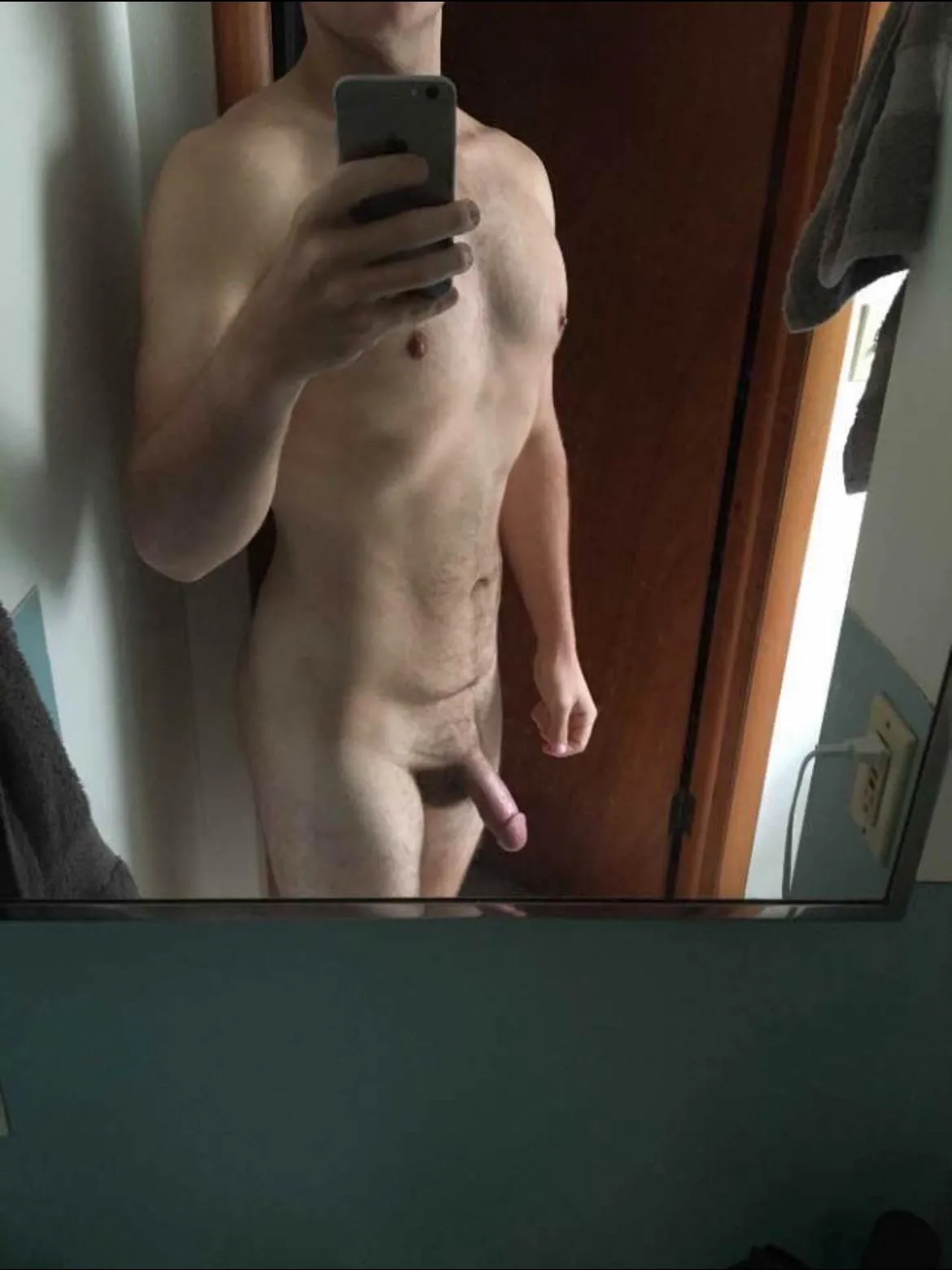 25 [M4F] Bethlehem. Use my face as your seat. I can host