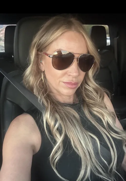 Austin : anyone want a 48F Looking for hung men