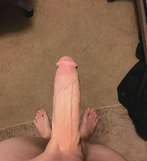 M4F - any girl wanna help me cum?