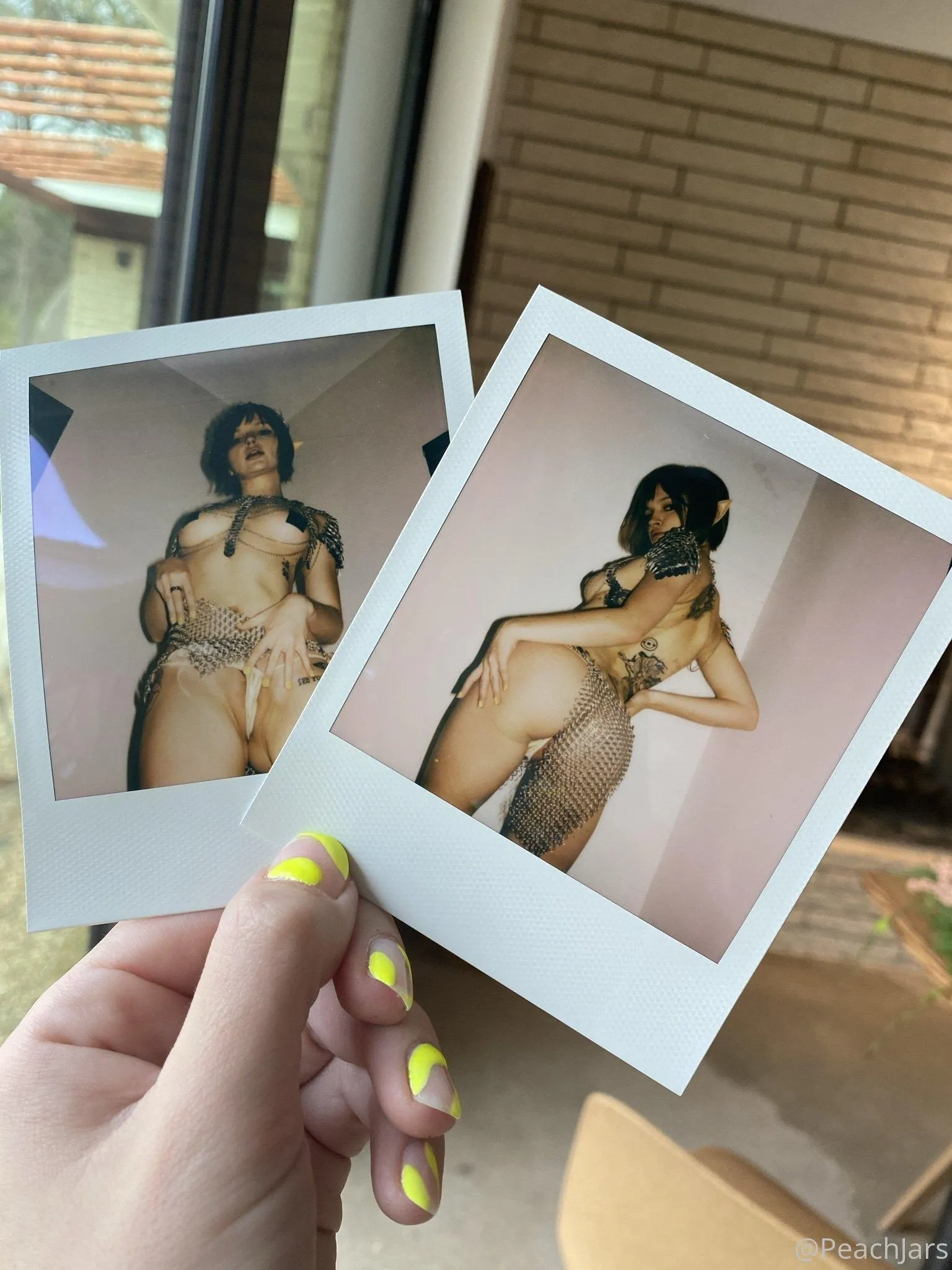 nothing like having polaroids of ur fav e girl