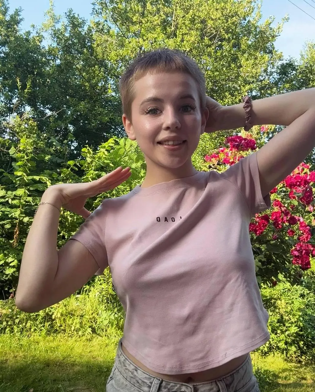 Do you like girls with short hair?