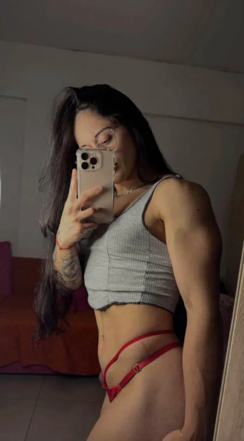 Maybe my triceps will convince you to fuck me ;)