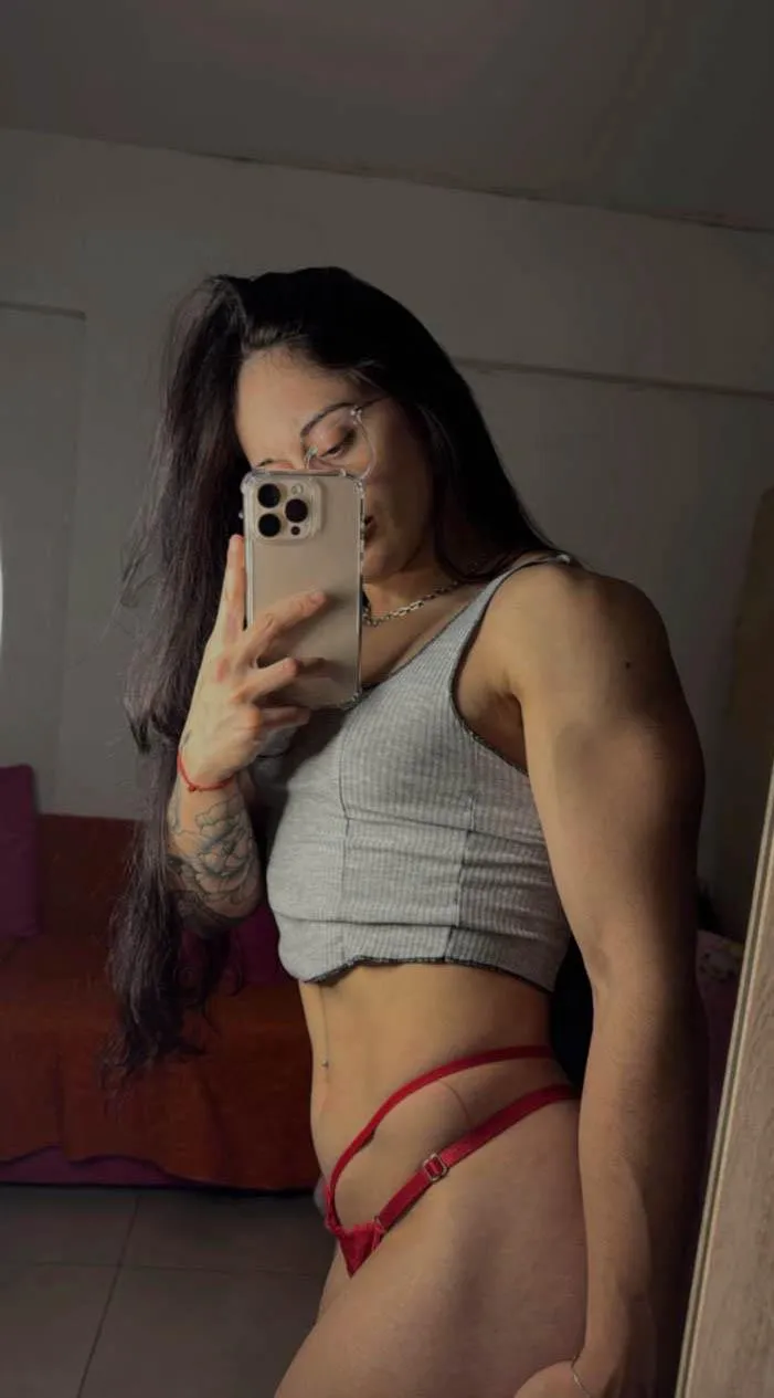 Maybe my triceps will convince you to fuck me ;)