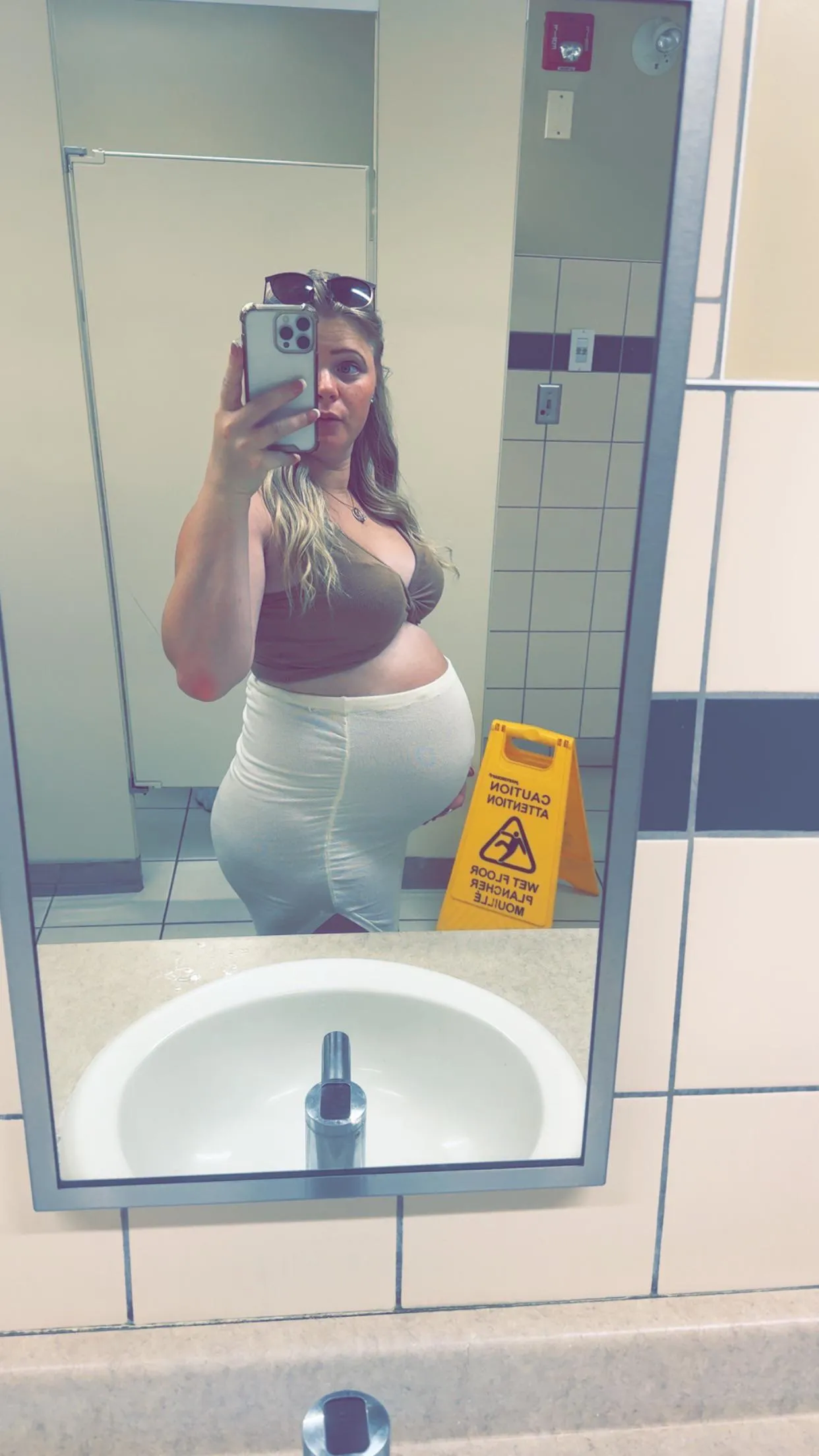 Slippery when wet 👀