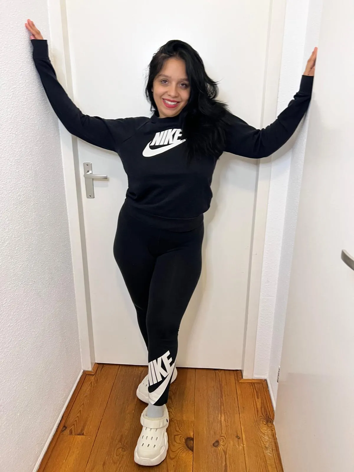 Wife with only 24ys old, I know it was a bad decision...but still too tight, I need more