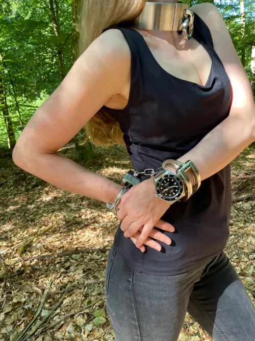 The great outdoors is best experienced in heavy steel selfbondage...