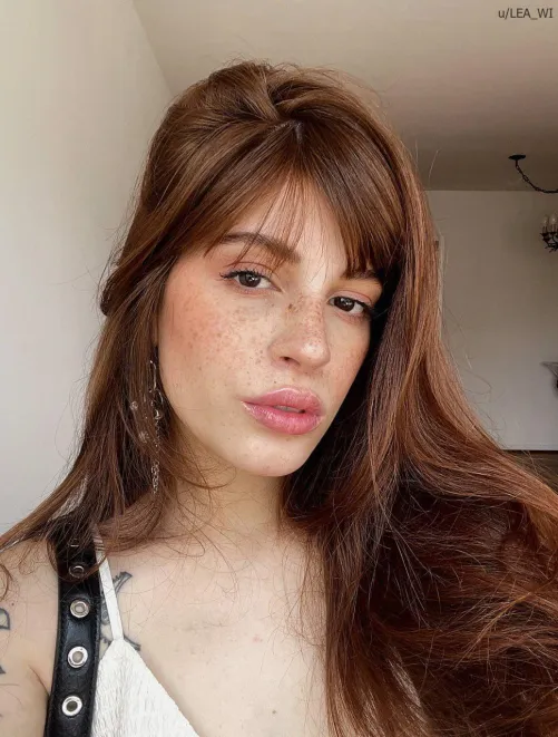 hope u don’t mind me adding a little shine to your lips