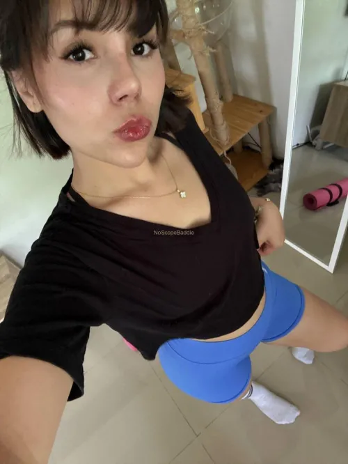 i guess my lips are too pretty not to be shared