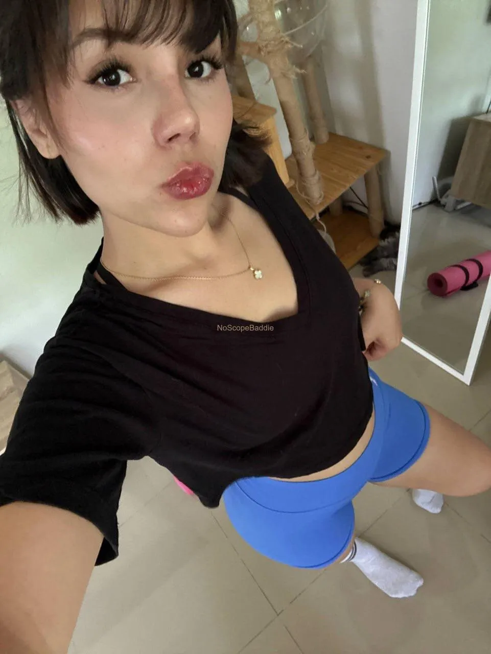 i guess my lips are too pretty not to be shared